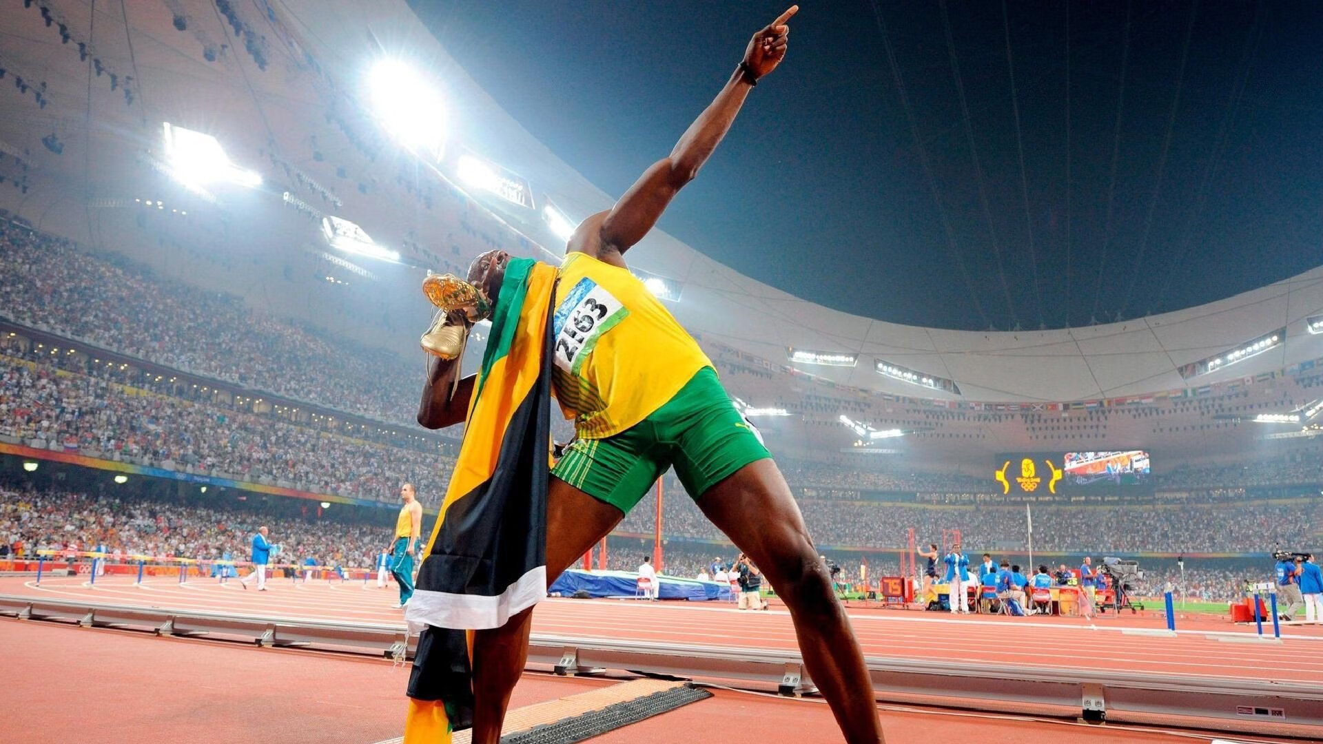 伯科夫决赛精彩瞬间成为焦点，伯 夫差