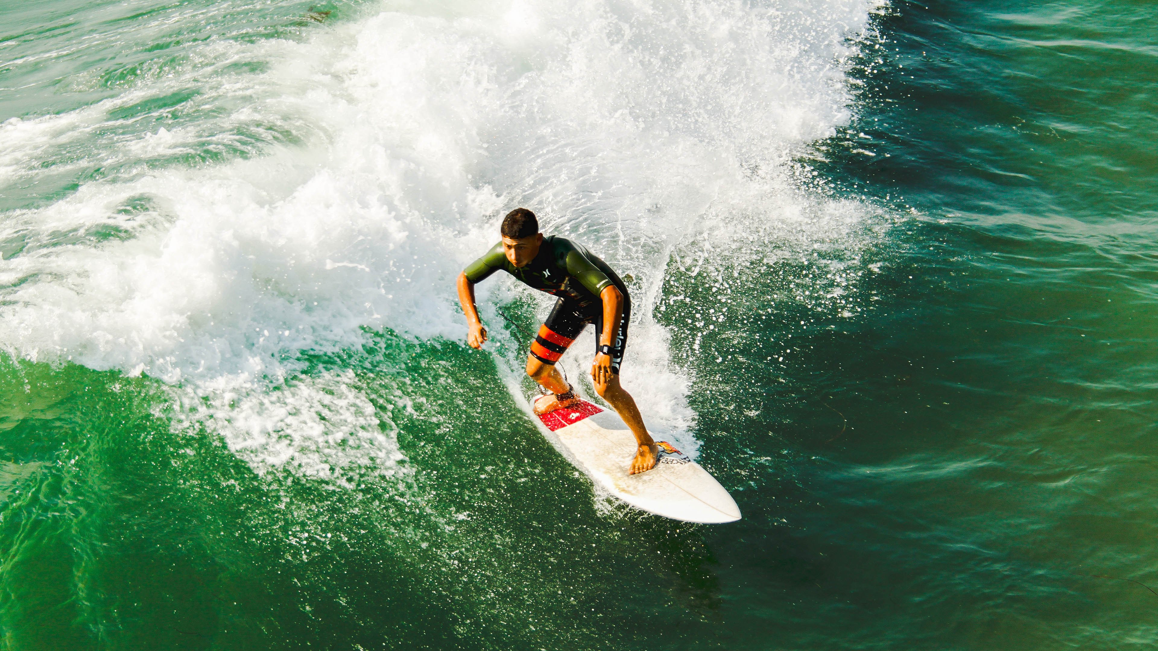 虚拟现实足球竞技课程全球同步启用，帮助青少年突破技能瓶颈，虚拟足球假不假